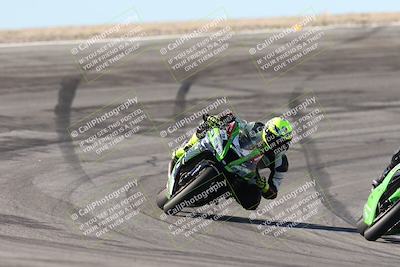 media/Jan-15-2026-Racers Edge (Thu) [[dfebeb70ab]]/3-B Group/Session 2 (Bowl Exit)/